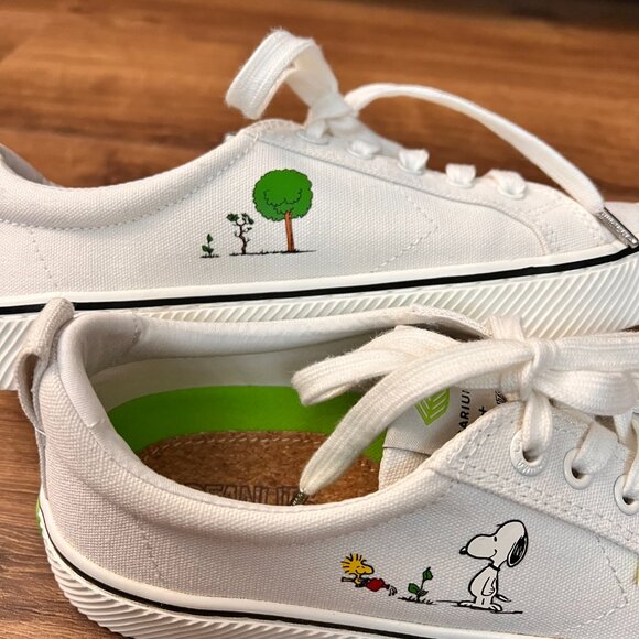 Cariuma X Peanuts Canvas Sneaker Earth Day Special Edition Sz 8 - Picture 2 of 15
